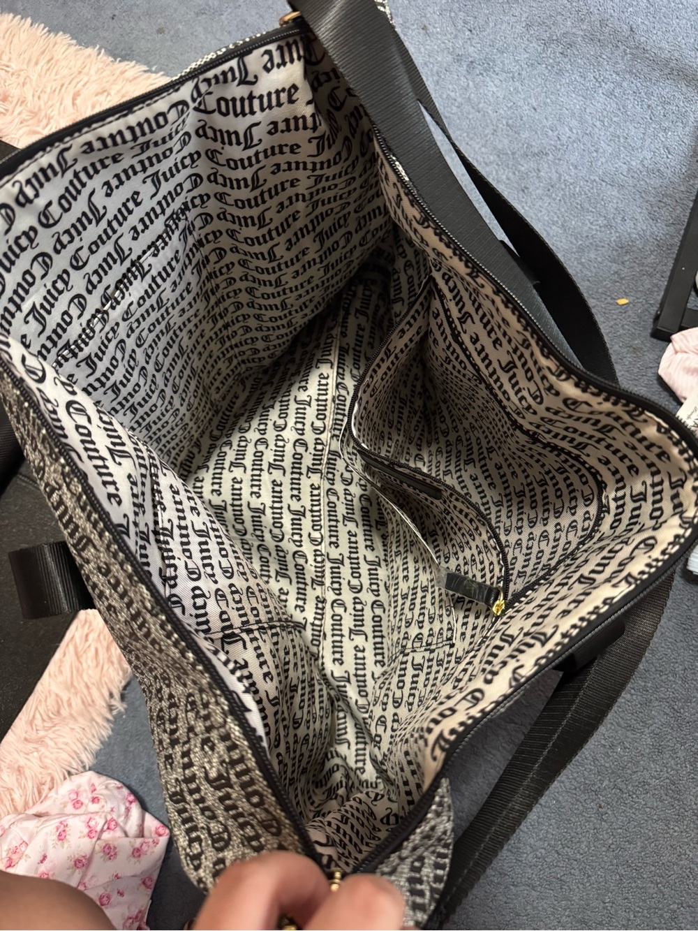 Juicy Couture Black and Cream Logo Print Tote Bag